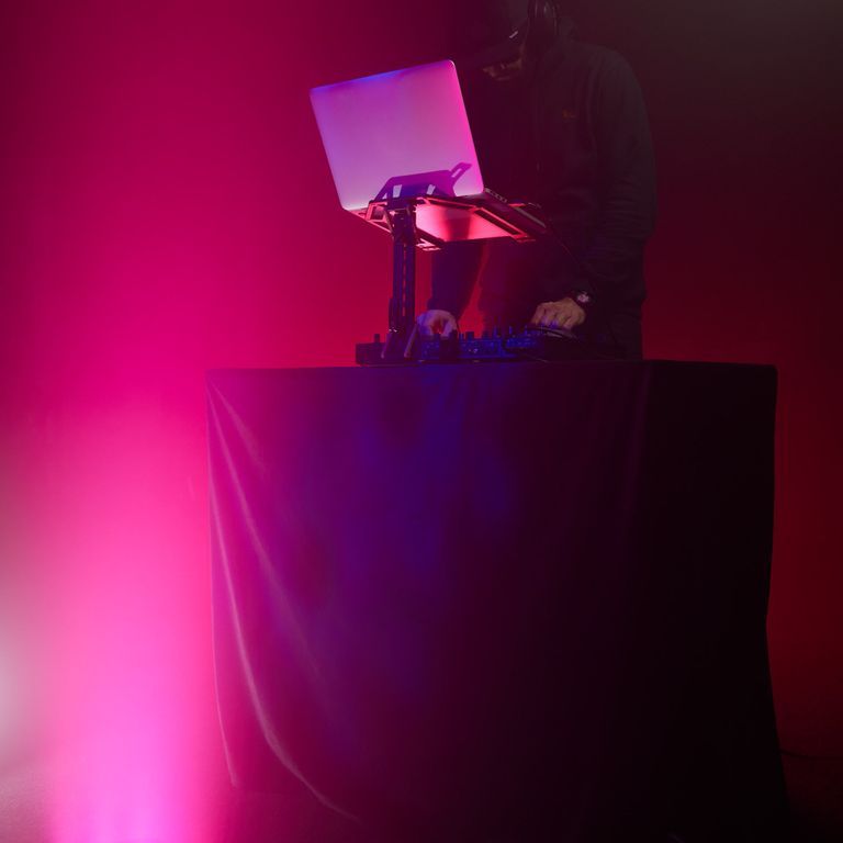 102477_7.jpg